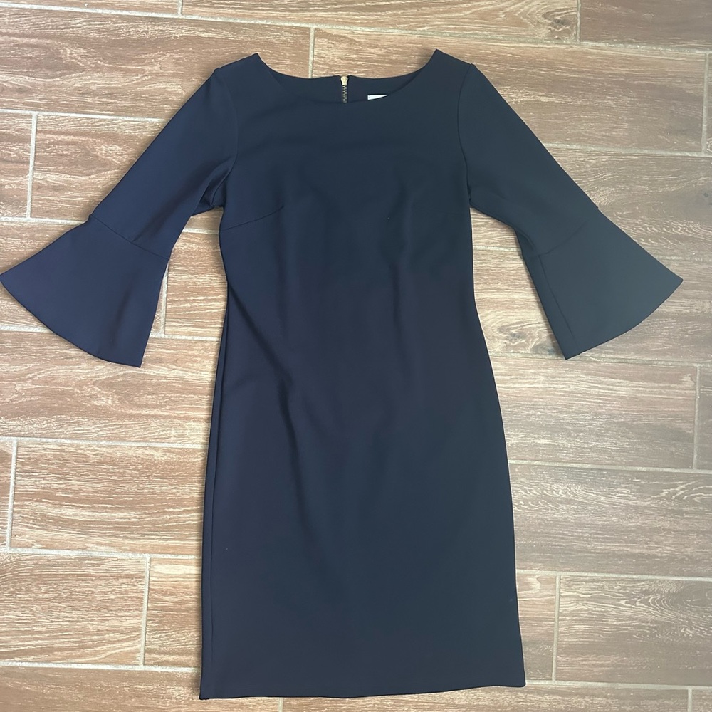 Elegant Navy Blue Bell Sleeve Dress